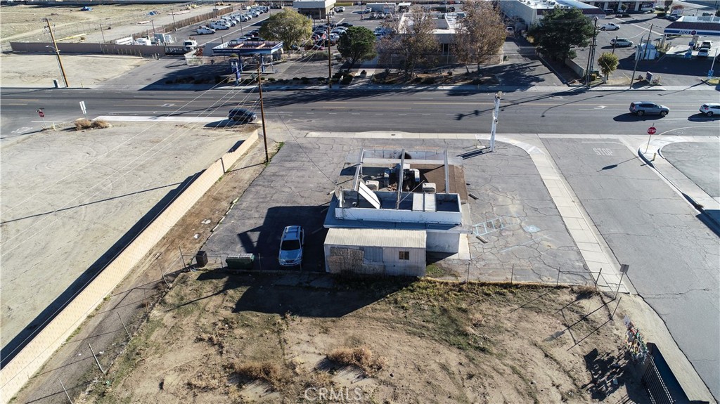 44431 Division, Lancaster, CA 93535 — photo 2