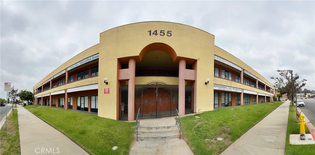 1455 Monterey Pass 206 — photo