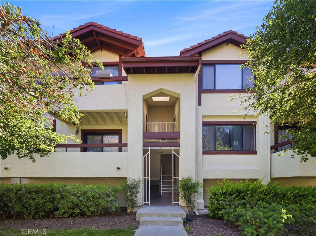 18168 W Sundowner Way 1016 — photo