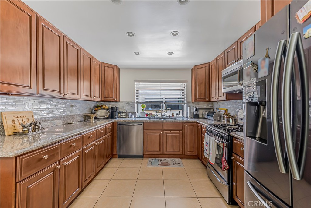 10009 Topanga Canyon Boulevard 5 — photo