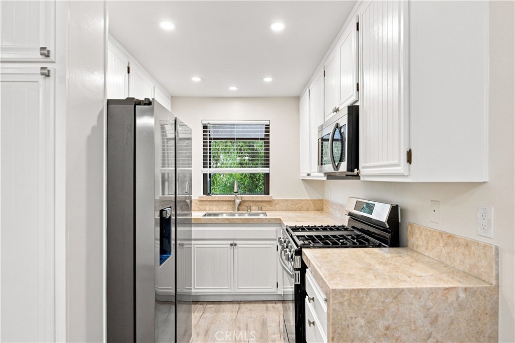 18183 Sundowner Way 851 — photo