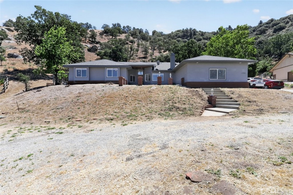 29560 Butterfield — photo