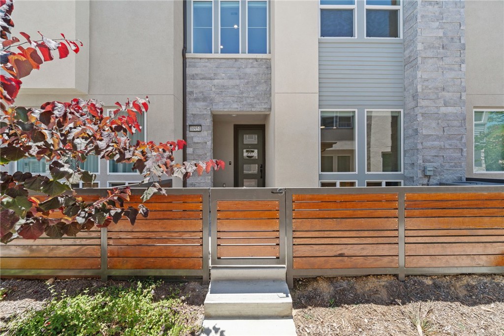 10951 Lotta Court — photo