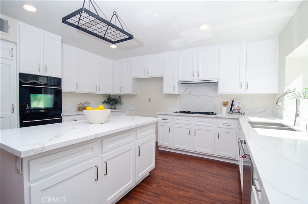 24371 Crestview Drive — photo