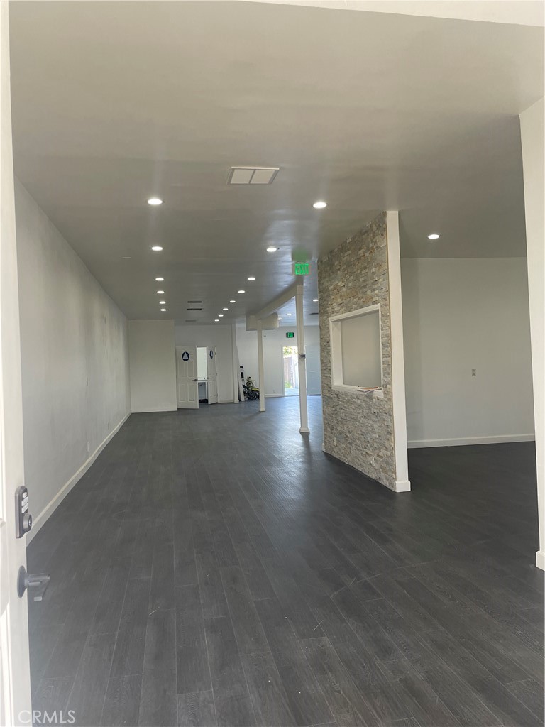 14510 Crenshaw — photo