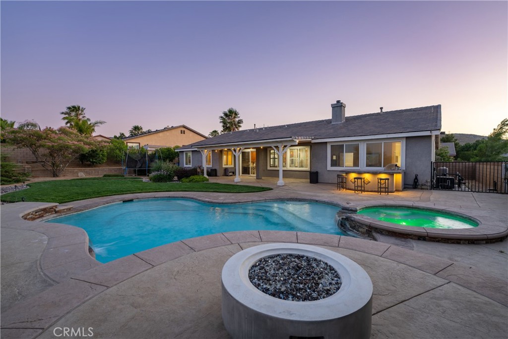 40816 Los Amores Court — photo