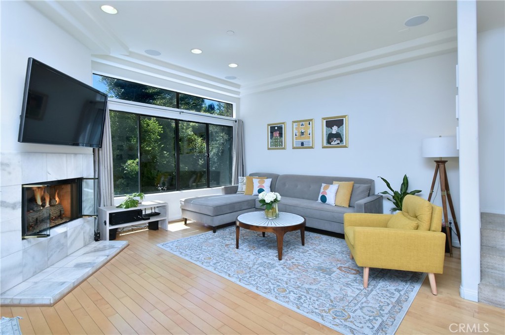 11847 Laurelwood 304 — photo