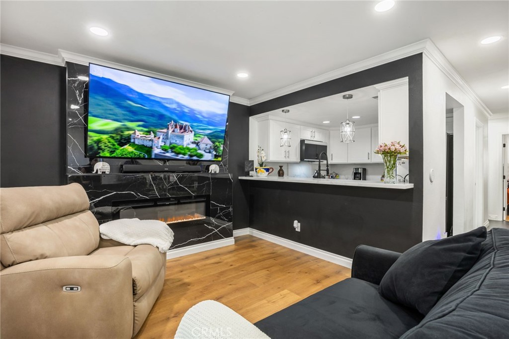 18209 Sierra 93 — photo