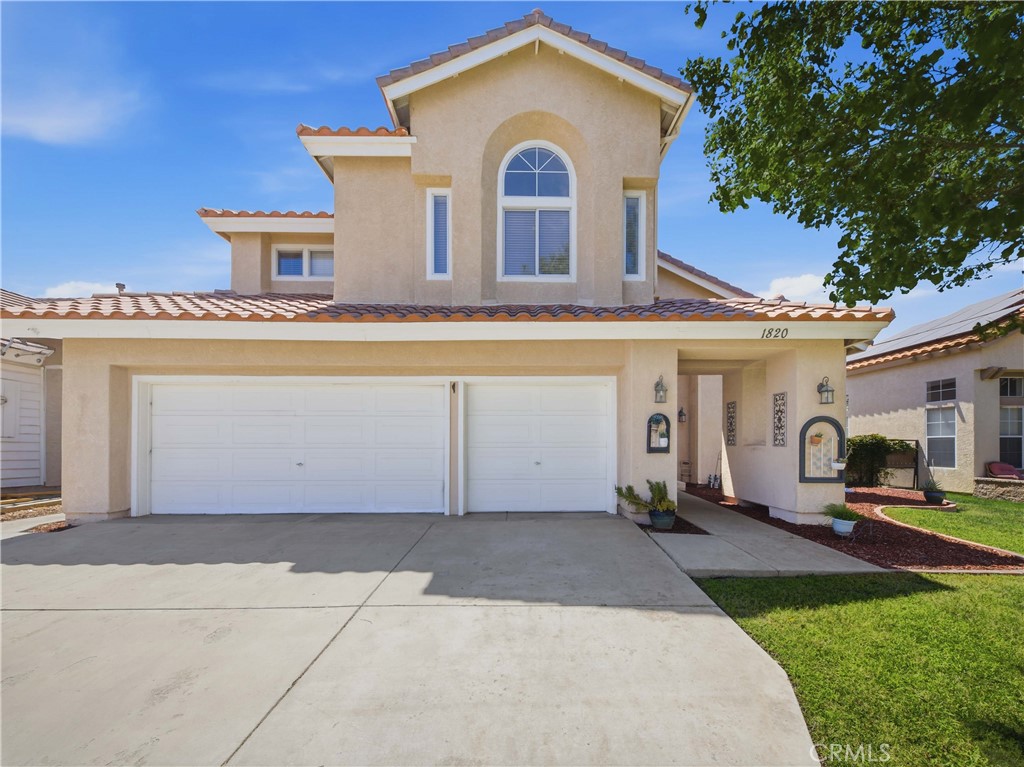 1820 Dawnridge Court — photo