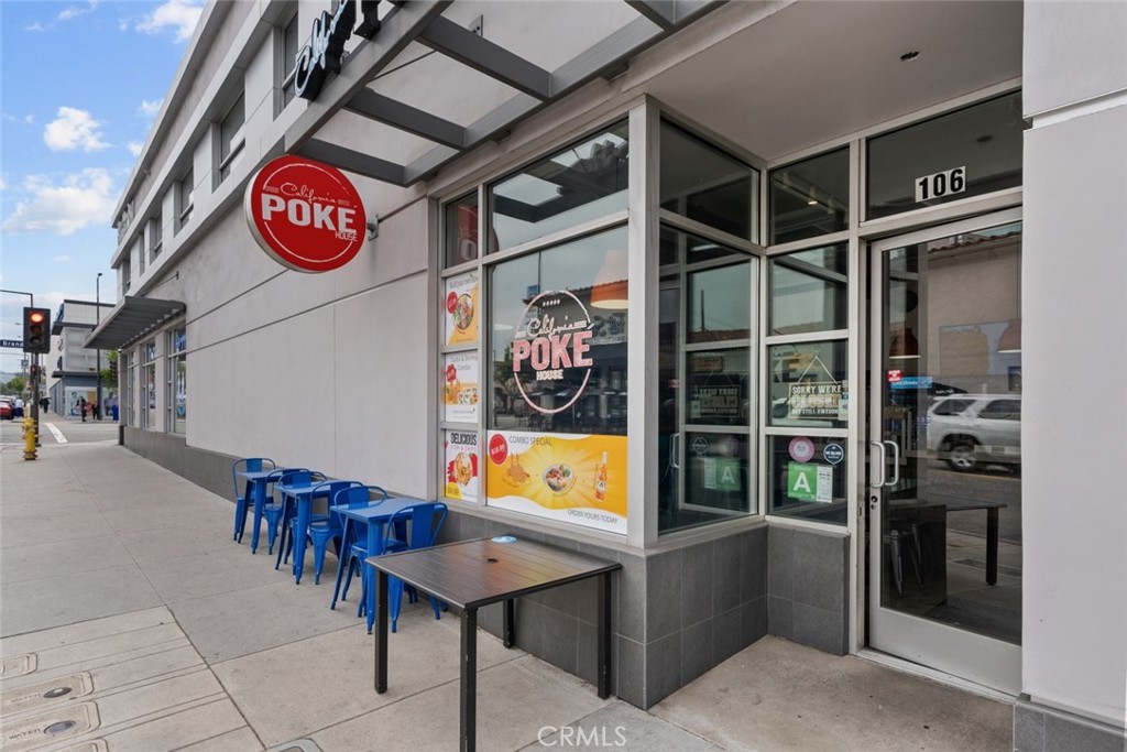 106 W California Avenue — photo