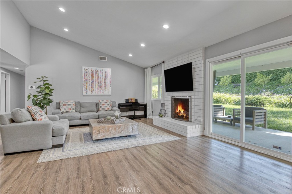 7293 Cirrus Way — photo