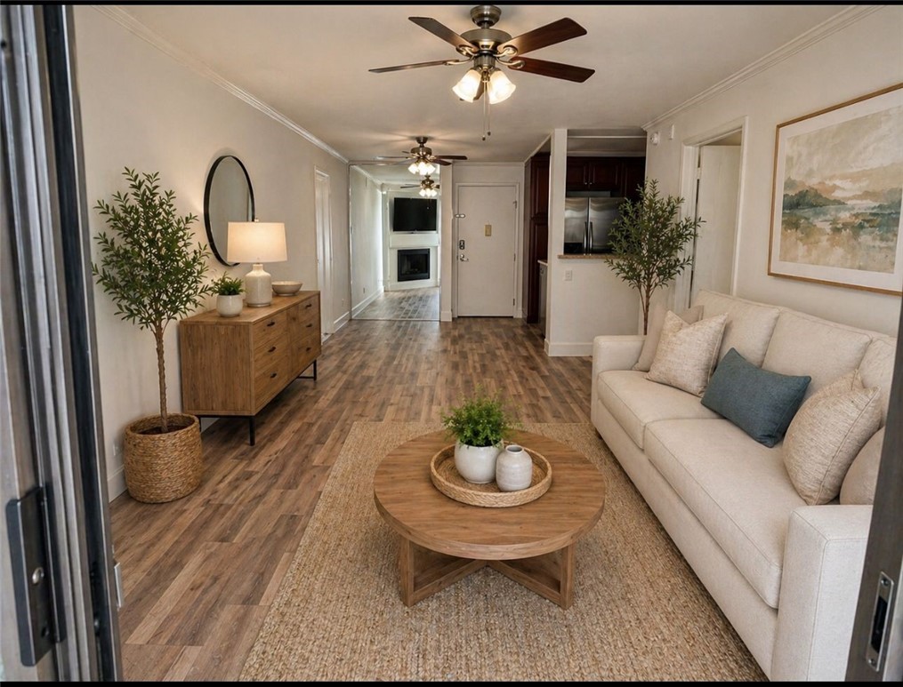 5550 Owensmouth 121 — photo