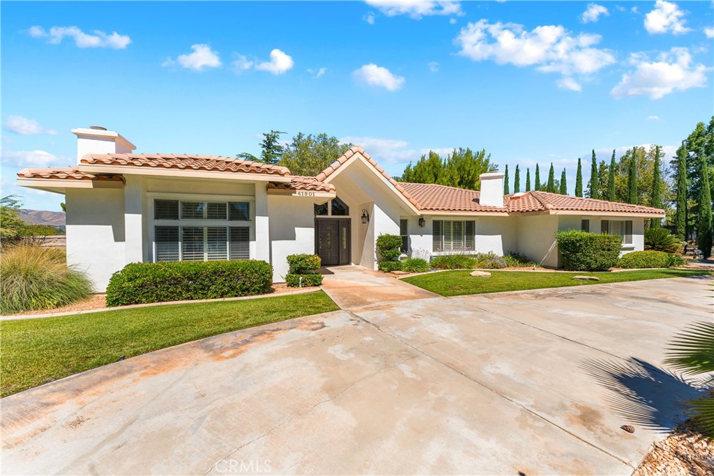 41901 Calle Clarita — photo