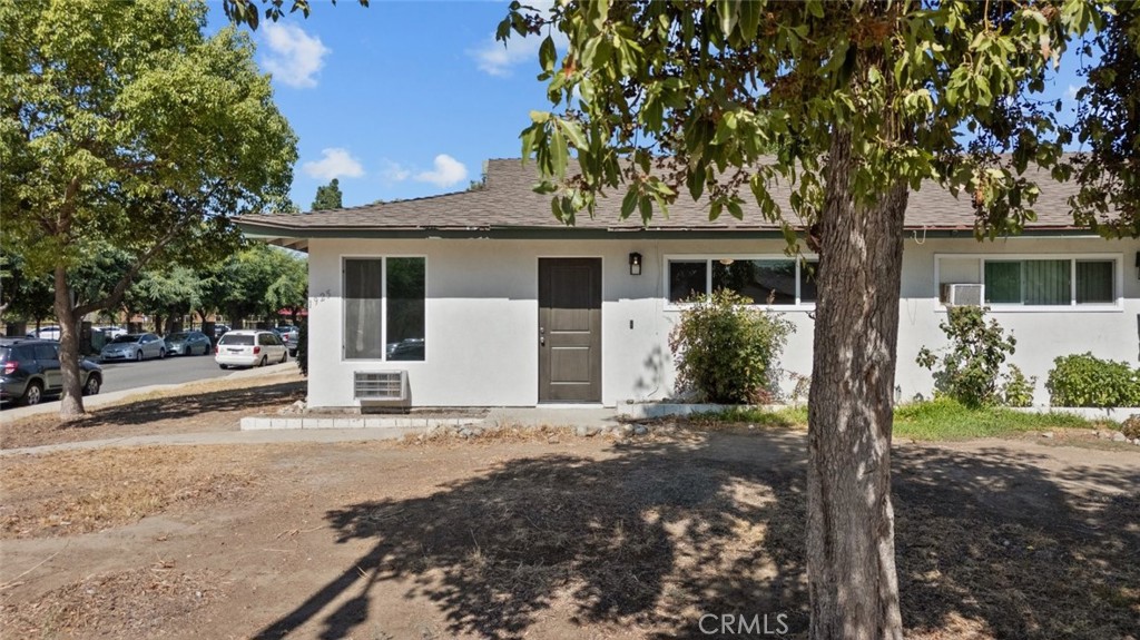 1925 Royalty Drive — photo