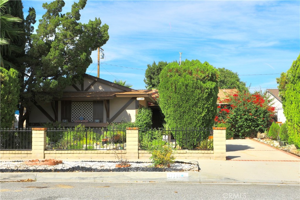 27340 Arriola Avenue — photo