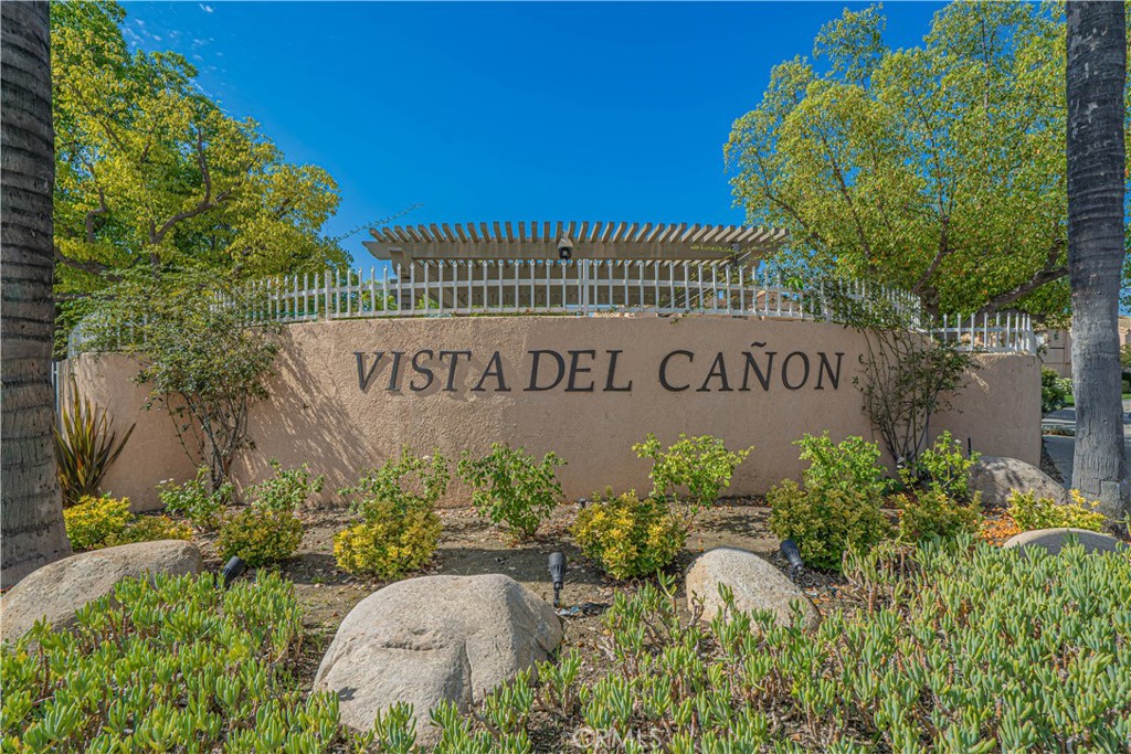 18834 Vista Del Canon E — photo