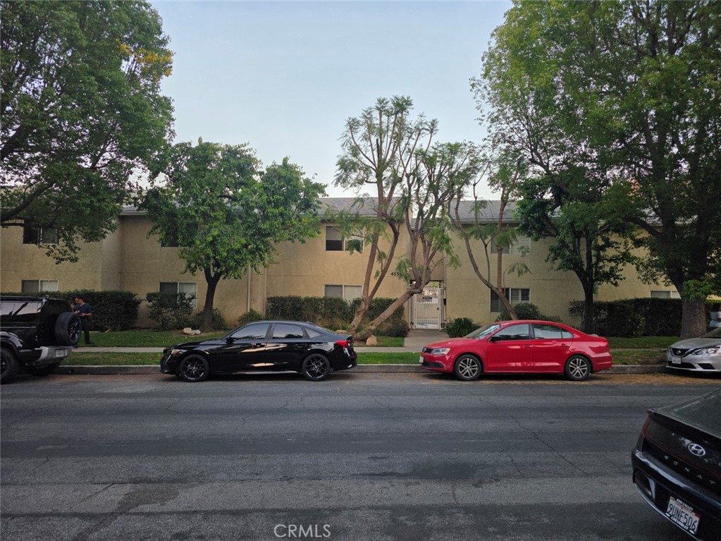 4558 Willis 114 — photo