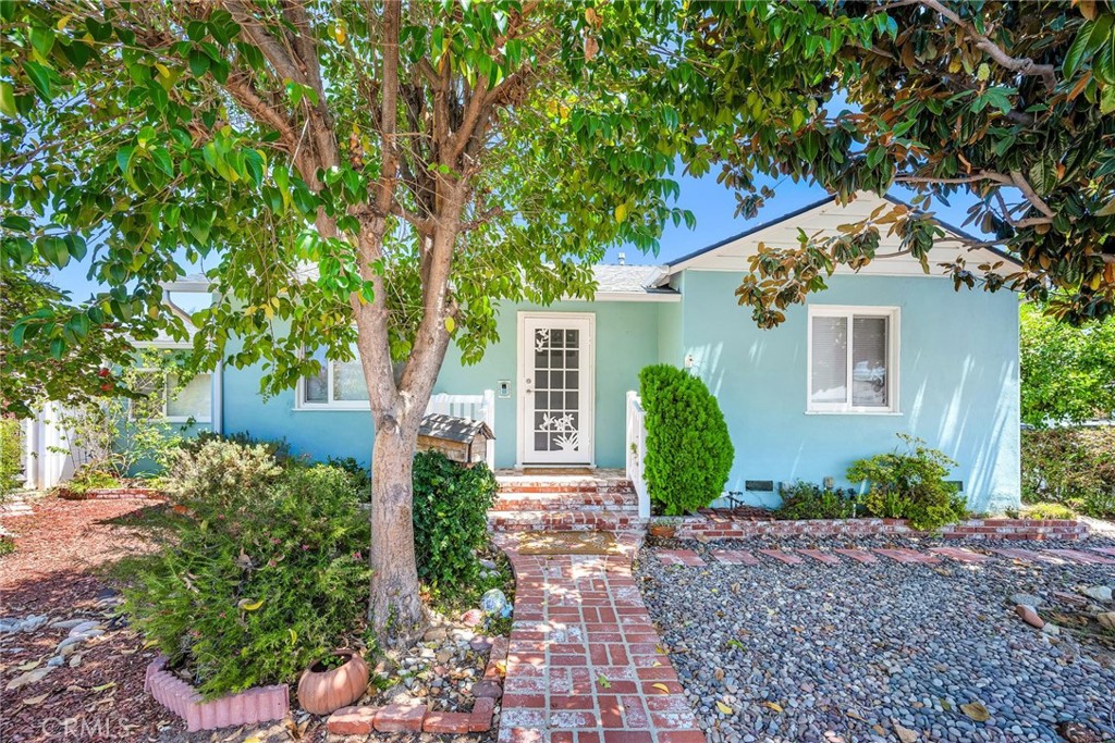5834 Shoshone — photo