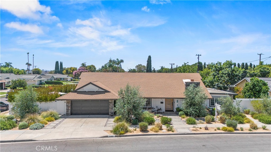 1632 Melvin Way — photo