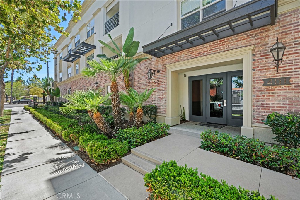 401 S Anaheim 3 — photo