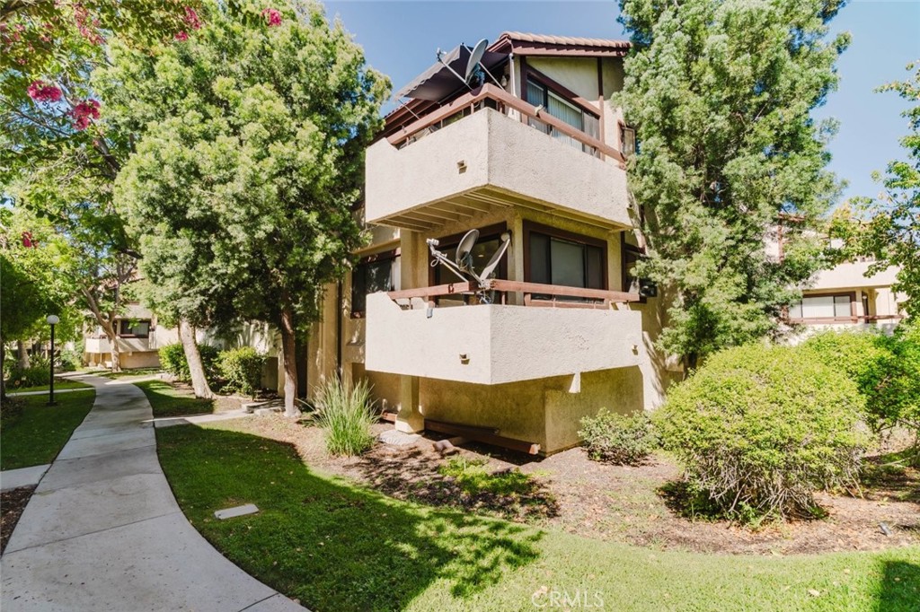 18185 W Sundowner Way 837 — photo