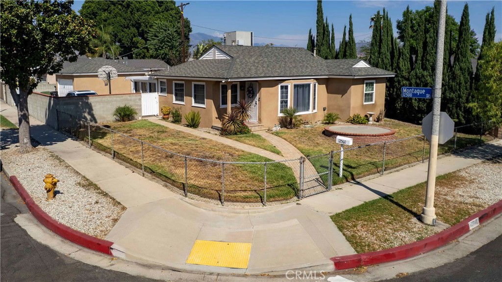 12560 Mineola — photo