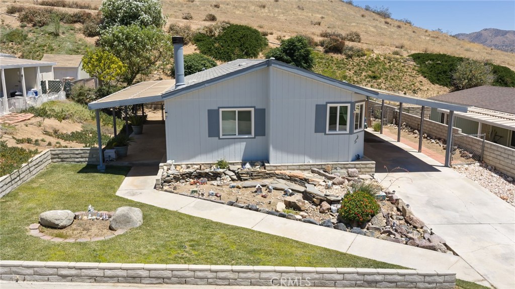 33105 Santiago Road 7 — photo