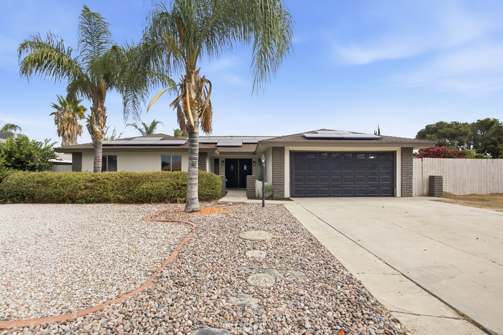 41674 Mayberry Avenue — photo