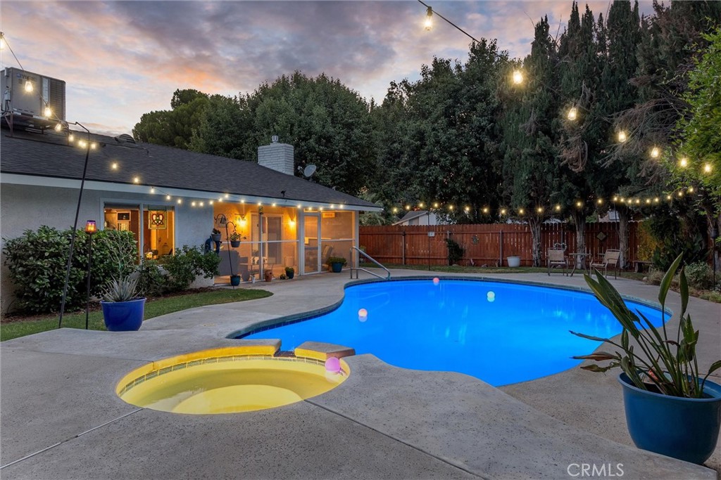 308 Swan Court — photo