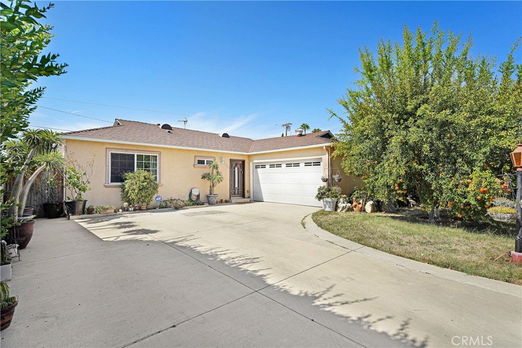 19406 Enadia Way — photo