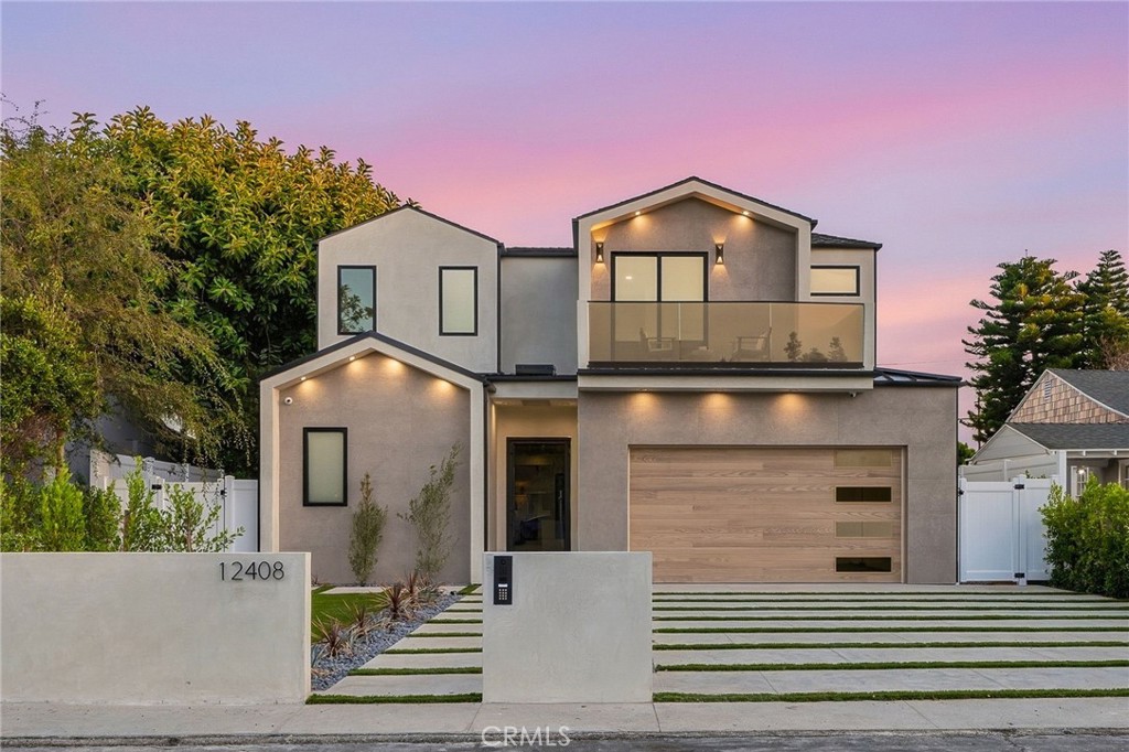 12408 Cumpston — photo