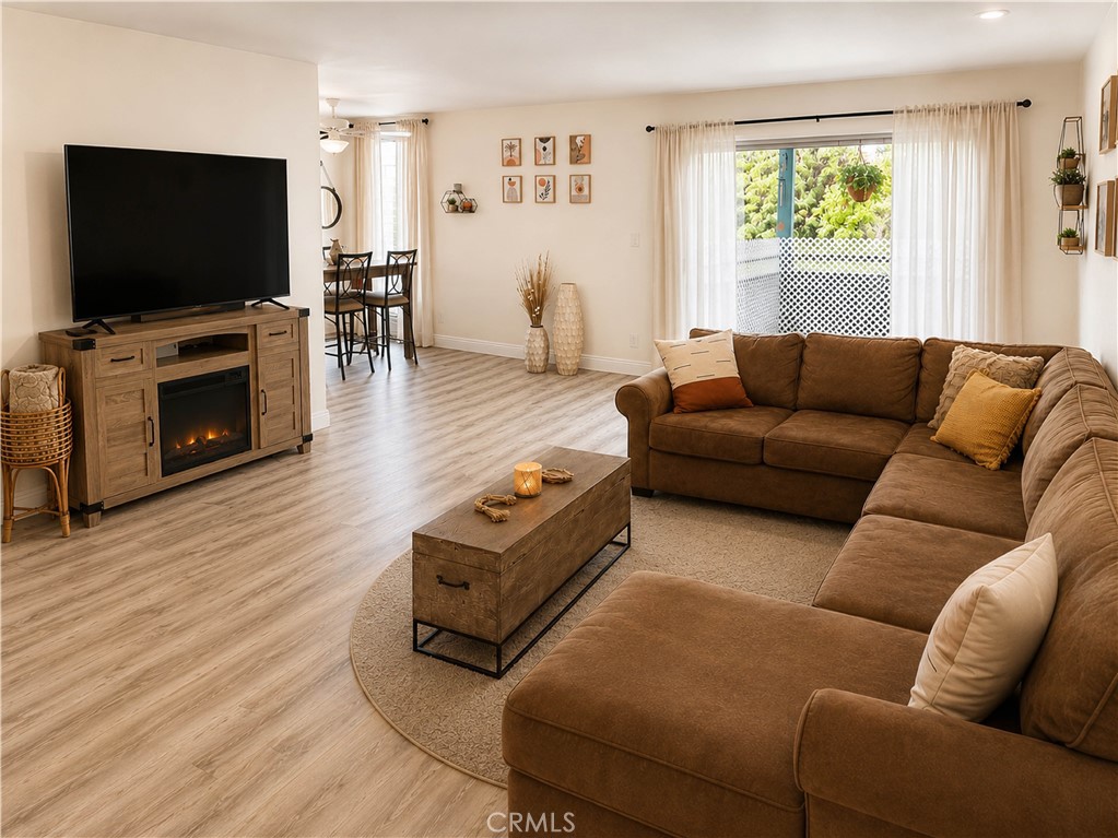 3700 Dean 2106 — photo