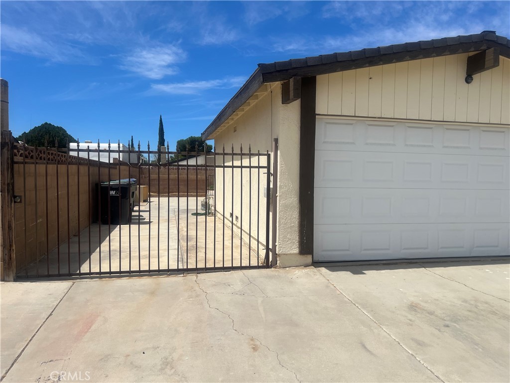 44283 Raysack, Lancaster, CA 93535 — photo 2