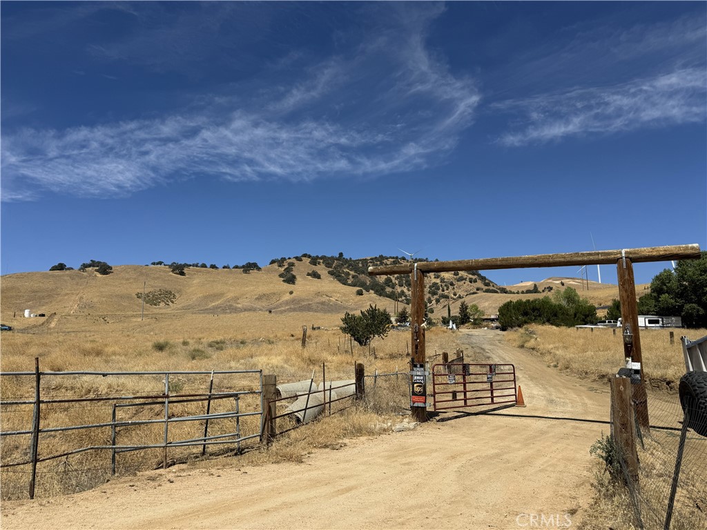 11647 Cameron Canyon Road — photo