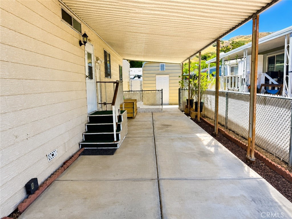 36200 Paradise Ranch Rd 12, Castaic, CA 91384 — photo 3