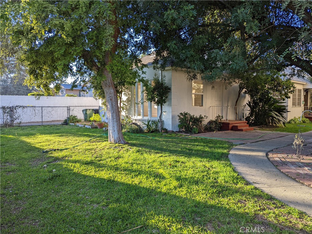 10931 Whipple Street — photo