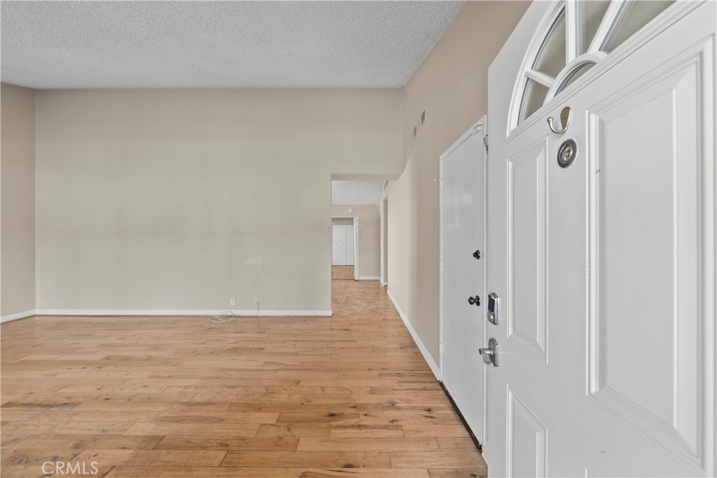 5695 Bloomfield, Simi Valley, CA 93063 — photo 2