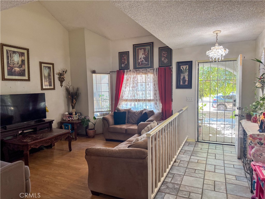 37050 Casa Grande — photo