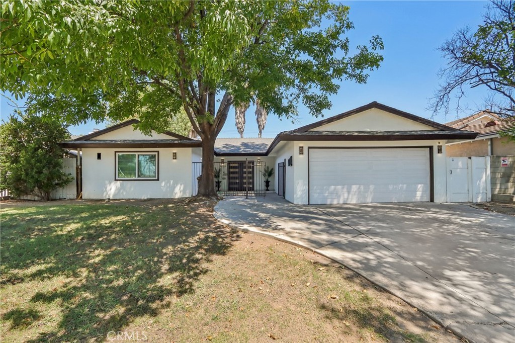 18765 Labrador Street — photo