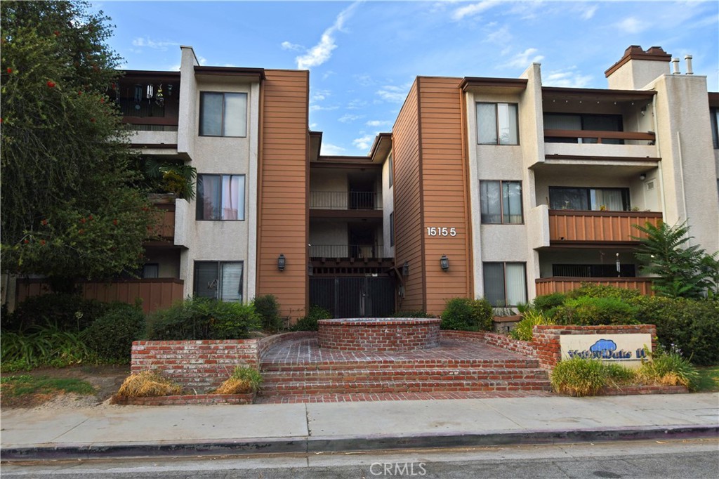 15155 Sherman Way 37 — photo