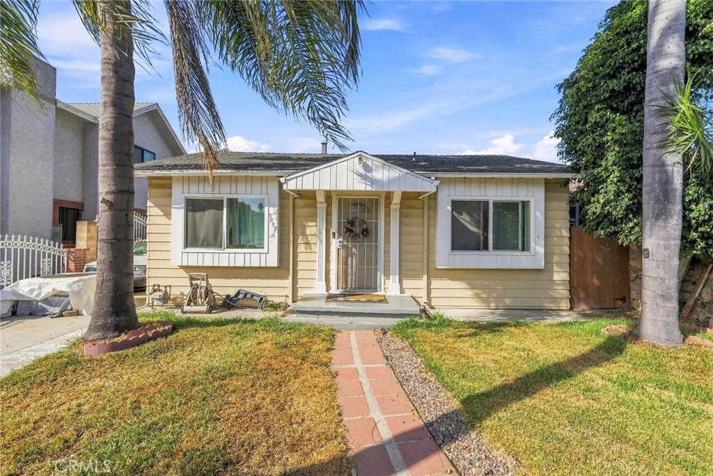 3853 Josephine — photo