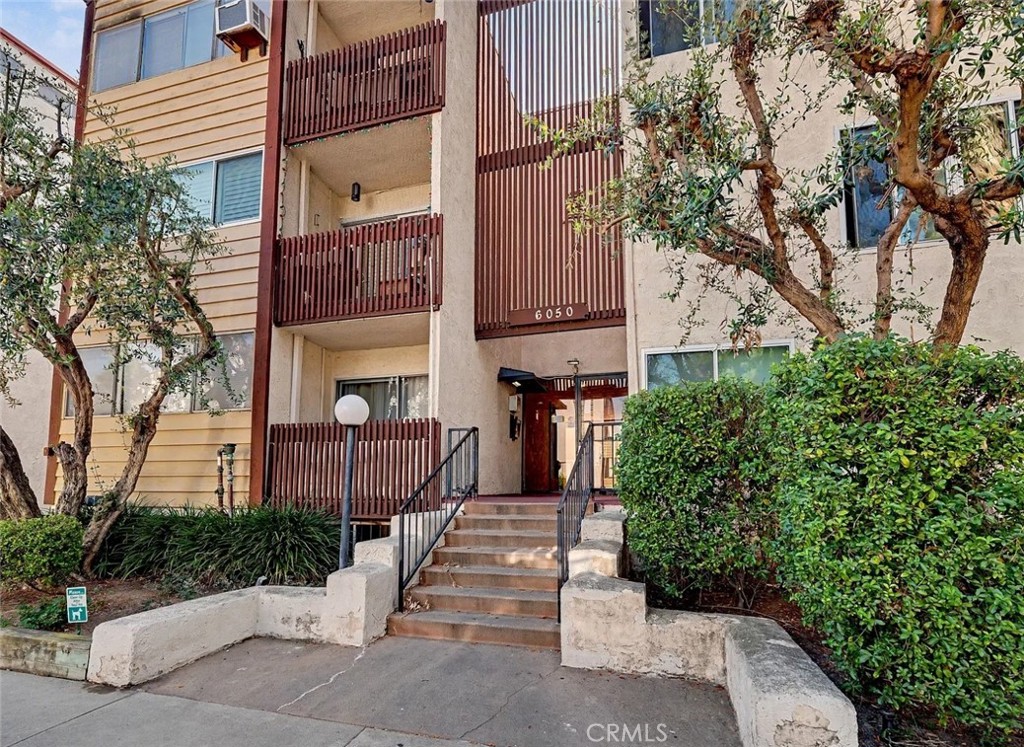 6050 Canterbury G227 — photo