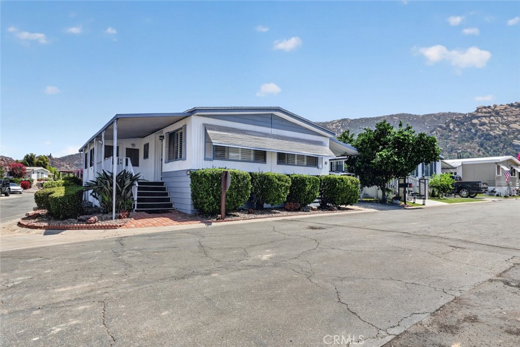 6480 Katherine Road #87, Simi Valley, CA 93063