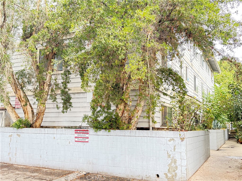 13945 Osborne Street C 104 — photo