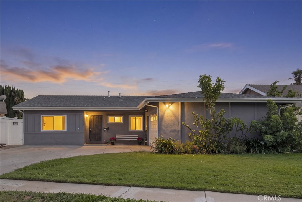 16634 Blackhawk — photo