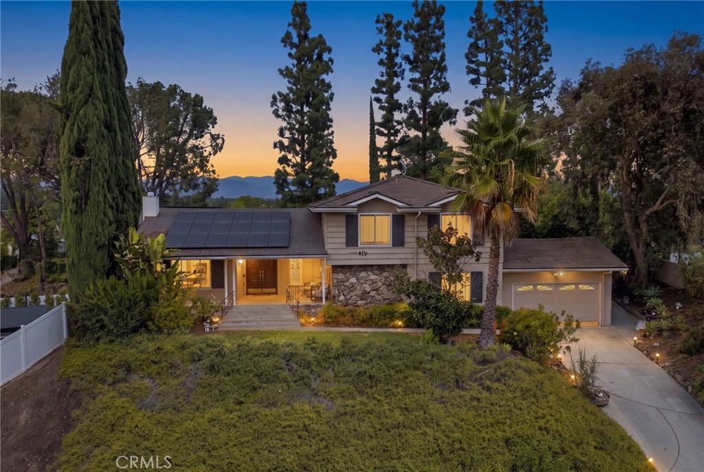 10640 Sylvia Ave — photo