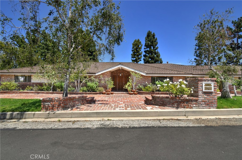 16172 Royal Oak Road — photo