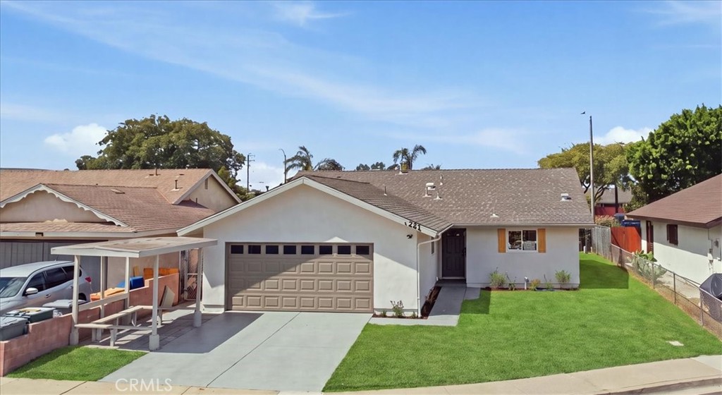 221 Vegas Drive — photo