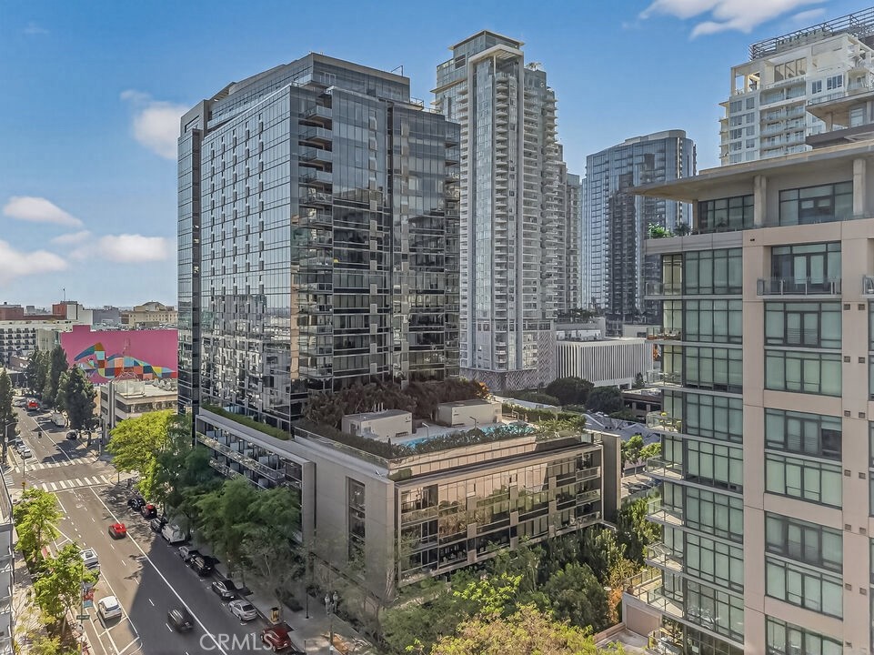 1155 S Grand Avenue 1707 — photo