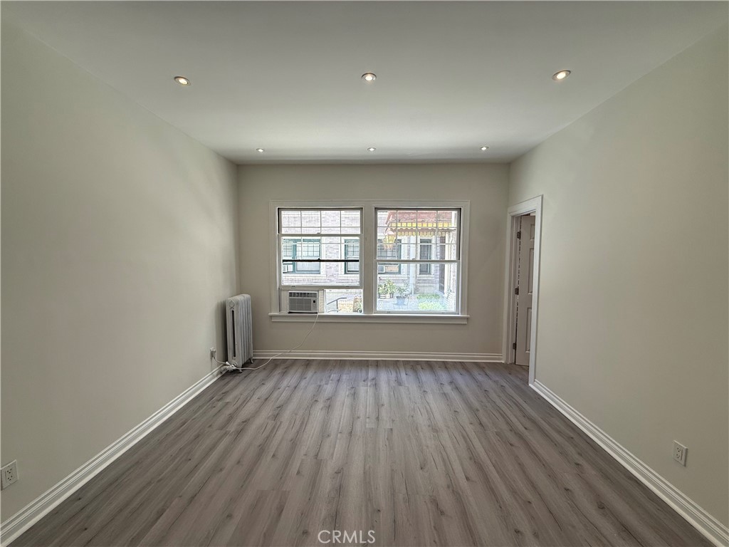 2121 James M Wood 110 — photo